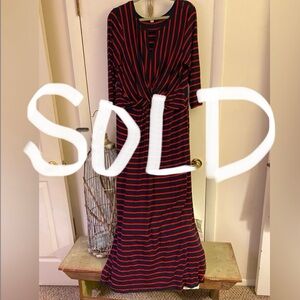 Women’s Wash and Wear Gorgeous Maxi Dress